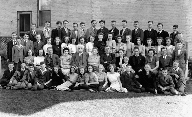 École d'été à la P. Mohyla Institute, Saskatoon, Saskatchewan, 1947